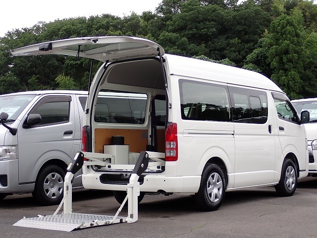 ハイエース・スーパーGLバンの中古車 - カーズ122（埼玉県さいたま市）
