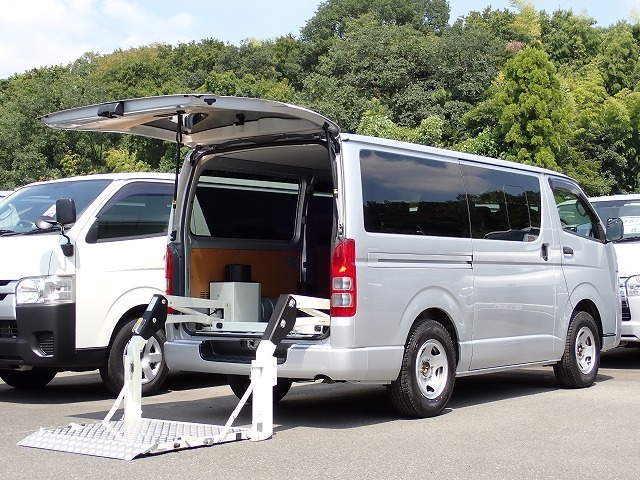 ハイエース・スーパーGLバンの中古車 - カーズ122（埼玉県さいたま市）