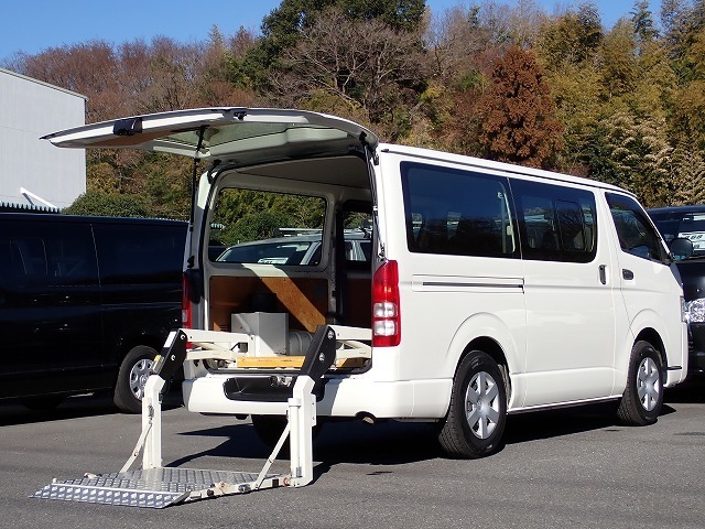 ハイエース・スーパーGLバンの中古車 - カーズ122（埼玉県さいたま市）