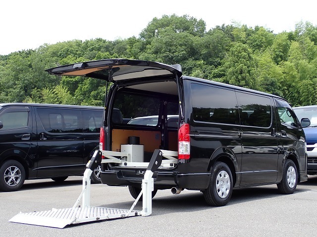 ハイエース・スーパーGLバンの中古車 - カーズ122（埼玉県さいたま市）