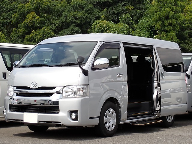 ハイエース・スーパーGLバンの中古車 - カーズ122（埼玉県さいたま市）