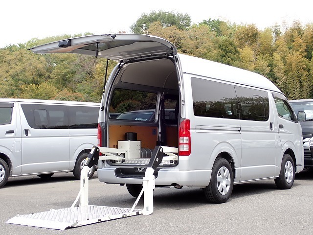 ハイエース・スーパーGLバンの中古車 - カーズ122（埼玉県さいたま市）