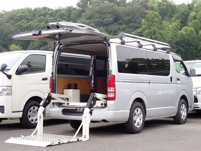 ハイエース・スーパーGLバンの中古車 - カーズ122（埼玉県さいたま市）